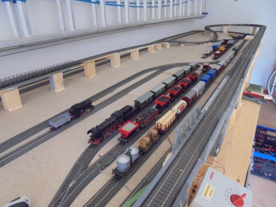 Modelleisenbahn im Bau